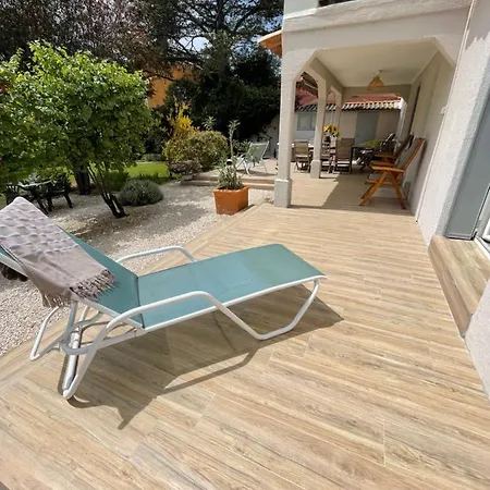 Apartment Rez De Proche Port Et Plages De Sanary-sur-Mer